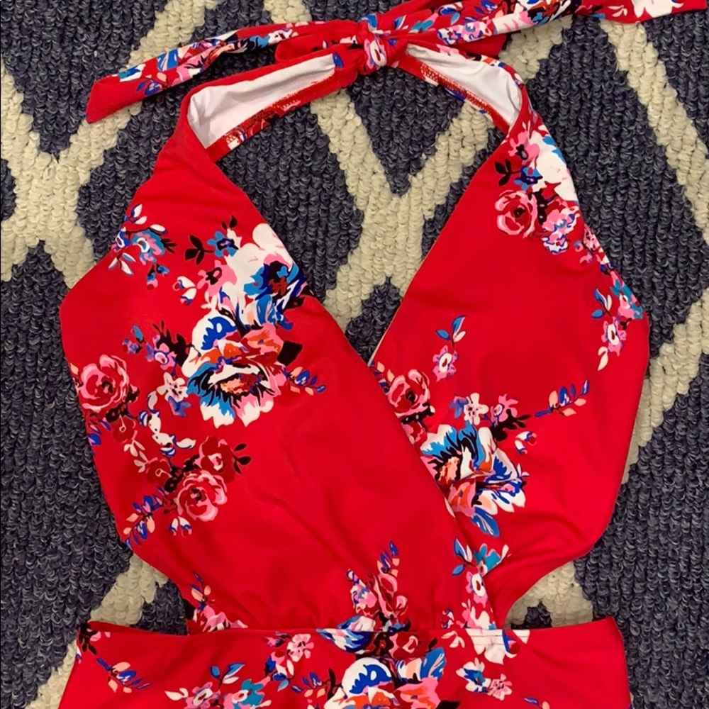 New vintage style floral bikini - Picture 2 of 7